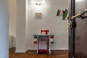 Fontana di Trevi Design Apartment