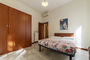 Piazza Re di Roma Apartment