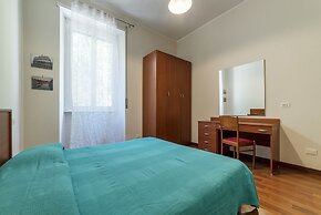 Piazza Re di Roma Apartment