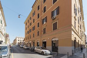 San Lorenzo Modern Flat