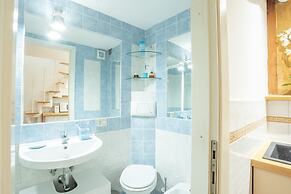 Quiet and Cozy Trastevere Hideaway