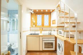 Quiet and Cozy Trastevere Hideaway