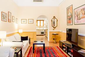 Quiet and Cozy Trastevere Hideaway