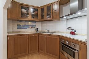 Multifunctional Apartment San Pietro