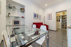 Porta Pia & Villa Torlonia Apartment with Balcony