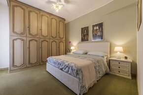 San Giovanni Apartment with Balcony