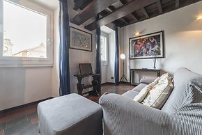 Colosseo Modern Apartment