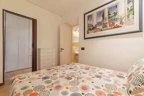 Colosseo Modern Apartment