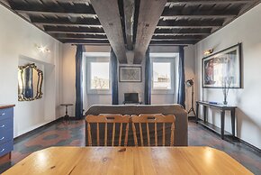 Colosseo Modern Apartment