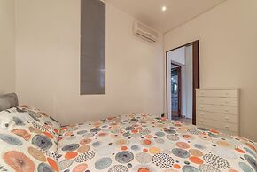 Colosseo Modern Apartment