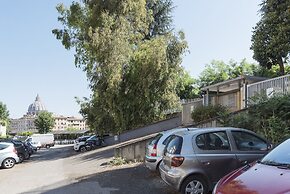 Modern Apartment Giardini Vaticani & S Pietro