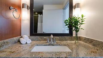 18th FL Stylish CozySuites w/ roof pool, gym #1