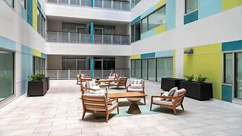 Downtown Dallas CozySuites w/ gym #2