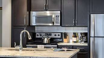 Downtown Dallas CozySuites w/ gym #2