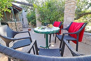 Stone House Oreb's Cottage