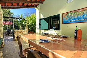 Stone House Oreb's Cottage