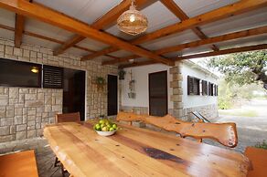 Vacation House Planika