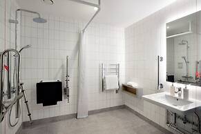Leonardo Hotel Bristol City