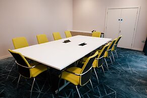 Leonardo Hotel Bristol City