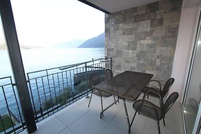 Bellagio Lake Resort