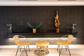 Tomariehotel & condominium