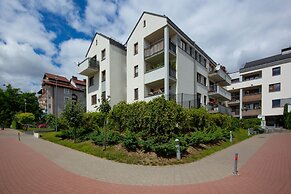 Apartment Platynowa Gdansk by Renters