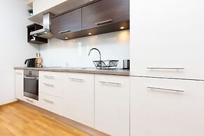 Apartment Platynowa Gdansk by Renters