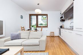 Apartment Platynowa Gdansk by Renters