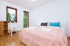 Apartment Platynowa Gdansk by Renters