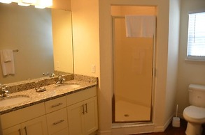 Lucaya 4 Bedrooms 3 Baths Townhome!