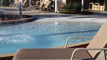 Lucaya 4 Bedrooms 3 Baths Townhome!