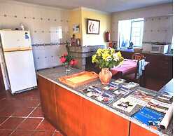 19th Centry Farmhouse Getaway - Sleep 12-14 W/pool