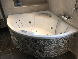 Remarkable 4-bed Villa in Bellano