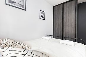 Riverside Deluxe Apartment by Renters