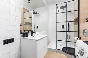 Riverside Deluxe Apartment by Renters