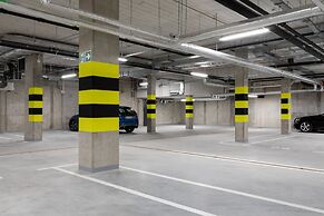 Aquamarina Prima Apartments by Renters