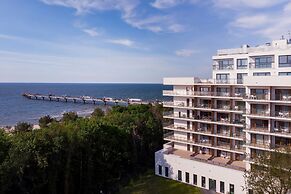 Aquamarina Prima Apartments by Renters
