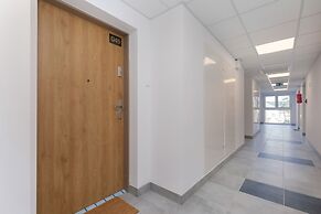 Aquamarina Prima Apartments by Renters