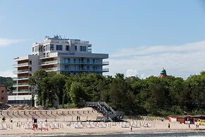 Aquamarina Prima Apartments by Renters