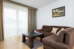 Apartments Aquarius by Renters