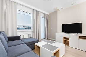 Port View Apartment by Renters