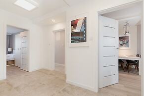 Port View Apartment by Renters