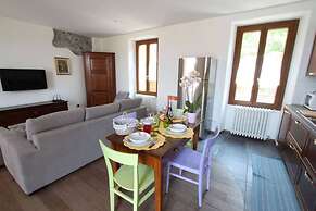 Pitel House Luxury Apartment in Bellagio Center