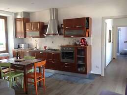 Pitel House Luxury Apartment in Bellagio Center