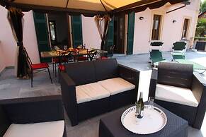 Pitel House Luxury Apartment in Bellagio Center