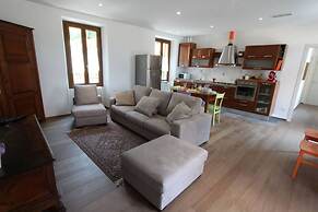 Pitel House Luxury Apartment in Bellagio Center