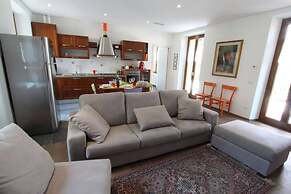 Pitel House Luxury Apartment in Bellagio Center