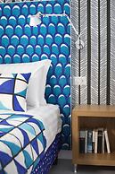 Luxury Design Home & Jacuzzi in Heart of Sorrento