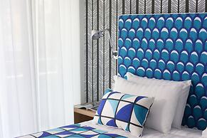 Luxury Design Home & Jacuzzi in Heart of Sorrento