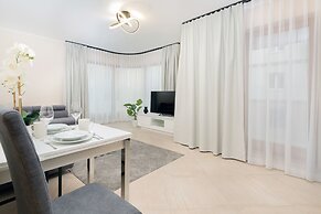 Apartment Batorego Gdynia by Renters